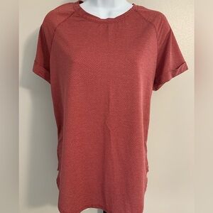 Athletic Works Red Relaxed Crew Neck Short Sleeve Tee